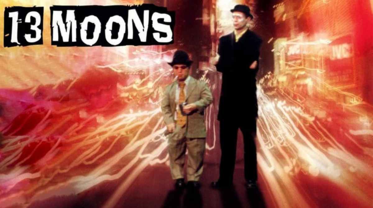 13个月球封面图